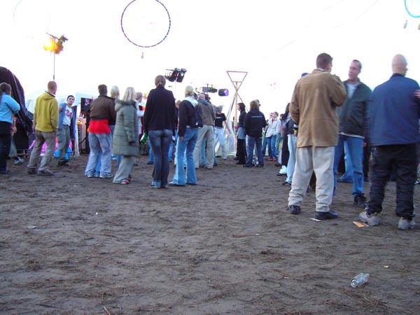  Bildname: jalanda in exile 032.jpg 
 Breite: 600 Pixel 
 H�he: 450 Pixel 
 Gr�sse: 71 kB 