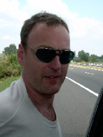  Bildname: 154.jpg 
 Breite: 180 Pixel 
 H�he: 240 Pixel 
 Gr�sse: 16 kB 