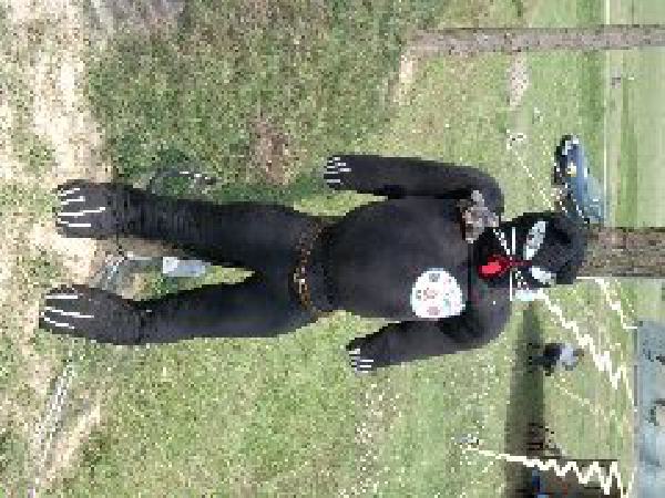  Bildname: 200.jpg 
 Breite: 240 Pixel 
 H�he: 180 Pixel 
 Gr�sse: 19 kB 