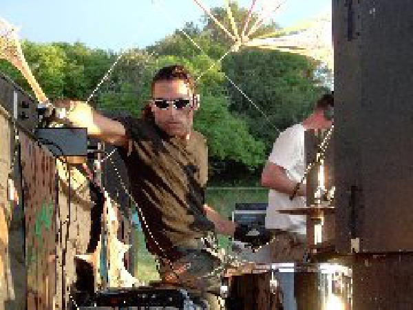  Bildname: 238.jpg 
 Breite: 240 Pixel 
 H�he: 180 Pixel 
 Gr�sse: 19 kB 