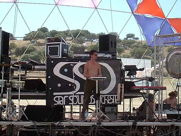  Bildname: 00634.jpg 
 Breite: 600 Pixel 
 H�he: 450 Pixel 
 Gr�sse: 71 kB 