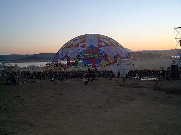  Bildname: 665.jpg 
 Breite: 600 Pixel 
 H�he: 450 Pixel 
 Gr�sse: 34 kB 