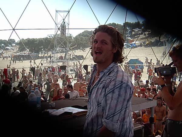  Bildname: 720.jpg 
 Breite: 600 Pixel 
 H�he: 450 Pixel 
 Gr�sse: 60 kB 