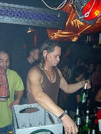  Bildname: IM000854.JPG 
 Breite: 480 Pixel 
 H�he: 640 Pixel 
 Gr�sse: 122 kB 