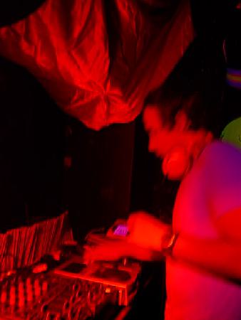  Bildname: IM000863.JPG 
 Breite: 480 Pixel 
 H�he: 640 Pixel 
 Gr�sse: 77 kB 