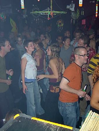  Bildname: IM000888.JPG 
 Breite: 480 Pixel 
 H�he: 640 Pixel 
 Gr�sse: 113 kB 