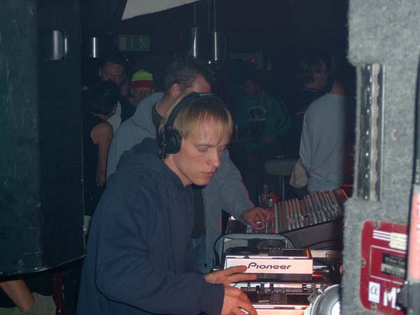  Bildname: IM001933.jpg 
 Breite: 600 Pixel 
 H�he: 450 Pixel 
 Gr�sse: 37 kB 