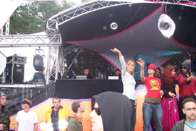  Bildname: 100_7413.jpg 
 Breite: 600 Pixel 
 H�he: 400 Pixel 
 Gr�sse: 68 kB 