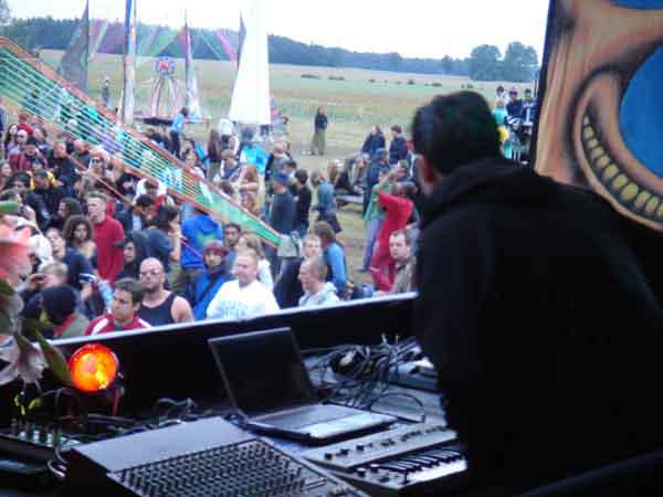  Bildname: 113.jpg 
 Breite: 600 Pixel 
 H�he: 450 Pixel 
 Gr�sse: 48 kB 