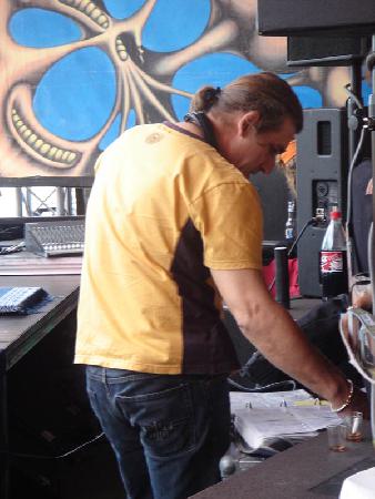  Bildname: DSC00136.jpg 
 Breite: 600 Pixel 
 H�he: 800 Pixel 
 Gr�sse: 84 kB 