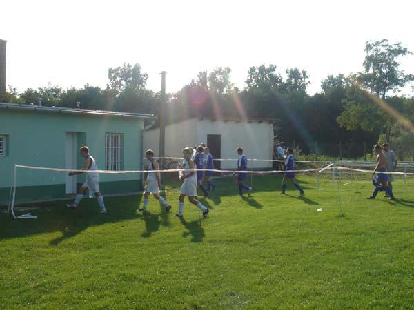  Bildname: DSC00393.jpg 
 Breite: 600 Pixel 
 H�he: 450 Pixel 
 Gr�sse: 54 kB 