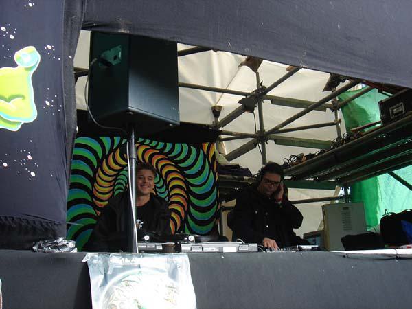  Bildname: DSC00321.jpg 
 Breite: 600 Pixel 
 H�he: 450 Pixel 
 Gr�sse: 64 kB 