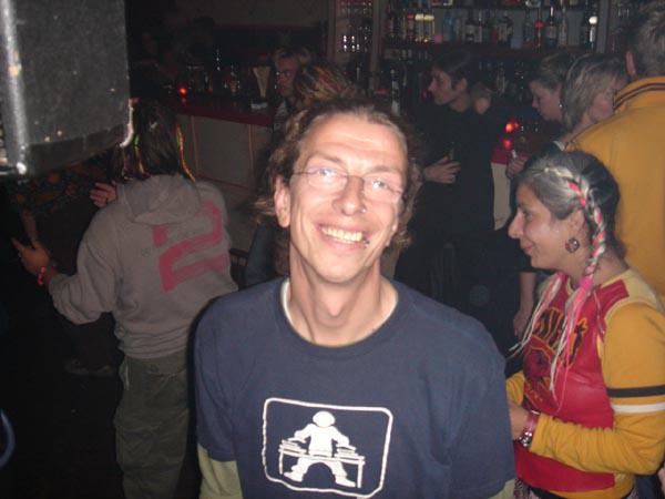  Bildname: DSC01327.jpg 
 Breite: 600 Pixel 
 H�he: 450 Pixel 
 Gr�sse: 55 kB 