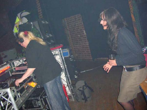  Bildname: DSCN4207.jpg 
 Breite: 535 Pixel 
 H�he: 400 Pixel 
 Gr�sse: 63 kB 