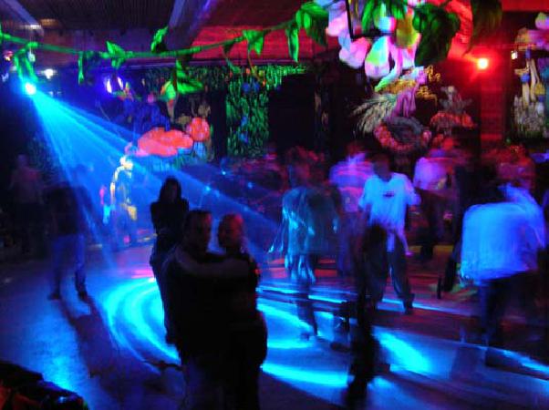  Bildname: DSCN4271.jpg 
 Breite: 535 Pixel 
 H�he: 400 Pixel 
 Gr�sse: 80 kB 