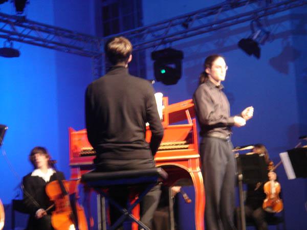  Bildname: DSC02670.jpg 
 Breite: 600 Pixel 
 H�he: 450 Pixel 
 Gr�sse: 64 kB 