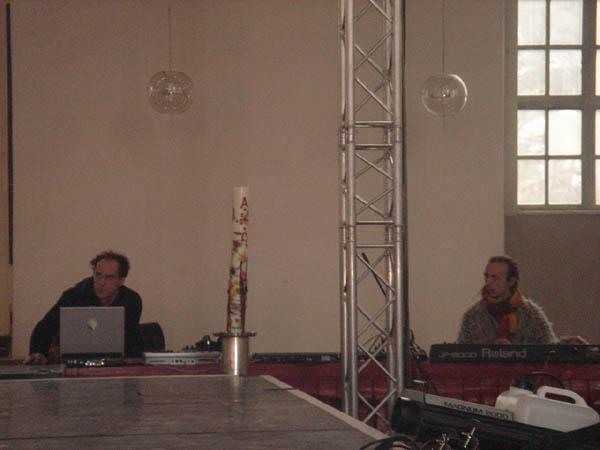  Bildname: DSC02718.jpg 
 Breite: 600 Pixel 
 H�he: 450 Pixel 
 Gr�sse: 47 kB 