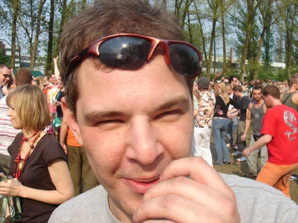  Bildname: DSC03079.jpg 
 Breite: 600 Pixel 
 H�he: 450 Pixel 
 Gr�sse: 76 kB 