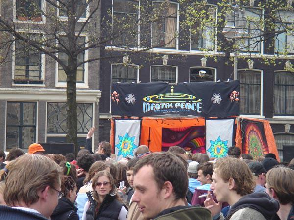  Bildname: DSC02905.jpg 
 Breite: 600 Pixel 
 H�he: 450 Pixel 
 Gr�sse: 104 kB 