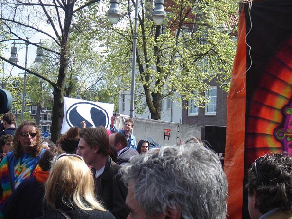  Bildname: DSC02911.jpg 
 Breite: 600 Pixel 
 H�he: 450 Pixel 
 Gr�sse: 112 kB 