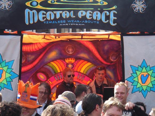  Bildname: DSC02930.jpg 
 Breite: 600 Pixel 
 H�he: 450 Pixel 
 Gr�sse: 89 kB 