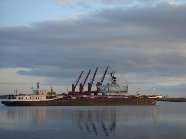  Bildname: DSC03035.jpg 
 Breite: 600 Pixel 
 H�he: 450 Pixel 
 Gr�sse: 36 kB 