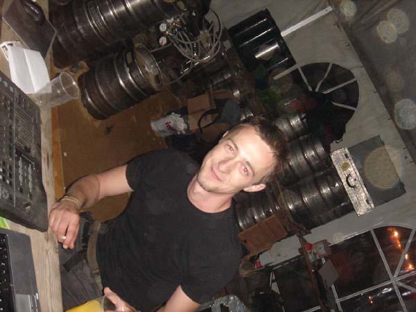  Bildname: DSC03566.jpg 
 Breite: 600 Pixel 
 H�he: 450 Pixel 
 Gr�sse: 57 kB 