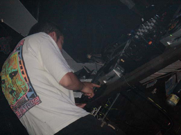  Bildname: DSC03751.jpg 
 Breite: 600 Pixel 
 H�he: 450 Pixel 
 Gr�sse: 42 kB 