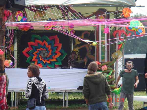  Bildname: 3990.jpg 
 Breite: 600 Pixel 
 H�he: 450 Pixel 
 Gr�sse: 57 kB 