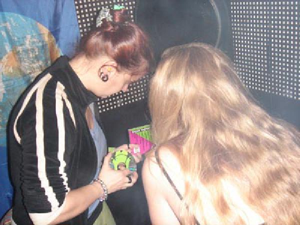  Bildname: DSC04311.jpg 
 Breite: 400 Pixel 
 H�he: 300 Pixel 
 Gr�sse: 51 kB 