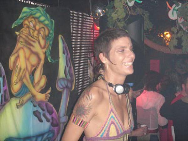  Bildname: DSC04317.jpg 
 Breite: 400 Pixel 
 H�he: 300 Pixel 
 Gr�sse: 48 kB 