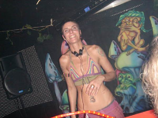  Bildname: DSC04331.jpg 
 Breite: 400 Pixel 
 H�he: 300 Pixel 
 Gr�sse: 47 kB 