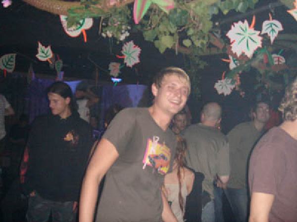  Bildname: DSC04339.jpg 
 Breite: 400 Pixel 
 H�he: 300 Pixel 
 Gr�sse: 41 kB 