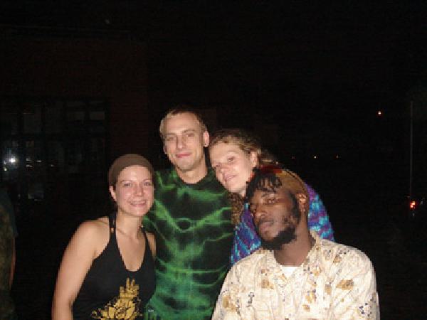  Bildname: DSC04372.jpg 
 Breite: 400 Pixel 
 H�he: 300 Pixel 
 Gr�sse: 48 kB 