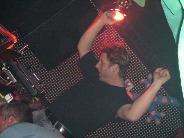  Bildname: jalanda30.jpg 
 Breite: 600 Pixel 
 H�he: 450 Pixel 
 Gr�sse: 45 kB 