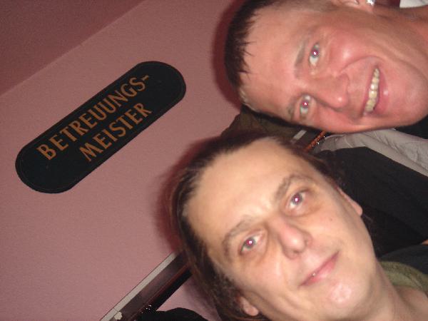  Bildname: euphoria18.jpg 
 Breite: 2048 Pixel 
 H�he: 1536 Pixel 
 Gr�sse: 1.202 kB 