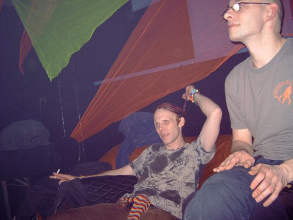  Bildname: 09-sofa-bande.jpg 
 Breite: 600 Pixel 
 H�he: 450 Pixel 
 Gr�sse: 47 kB 