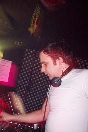  Bildname: 100_2930.jpg 
 Breite: 600 Pixel 
 H�he: 900 Pixel 
 Gr�sse: 114 kB 