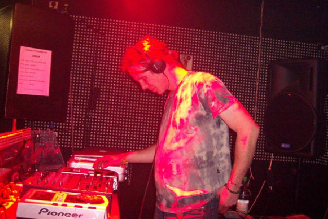  Bildname: 100_2984.jpg 
 Breite: 600 Pixel 
 H�he: 400 Pixel 
 Gr�sse: 75 kB 