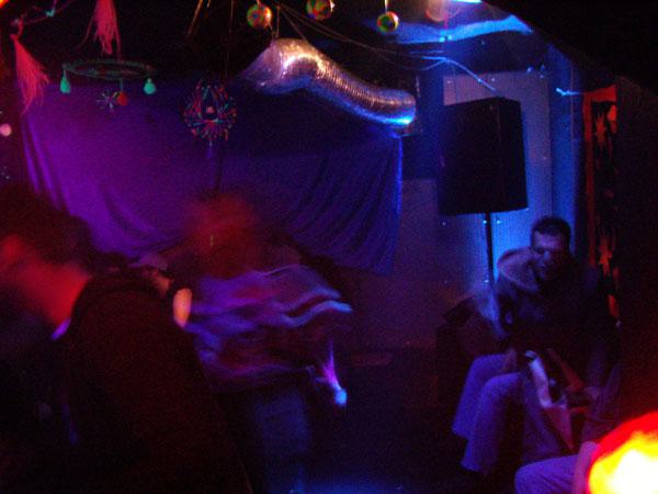  Bildname: IMG_2223.jpg 
 Breite: 600 Pixel 
 H�he: 450 Pixel 
 Gr�sse: 49 kB 