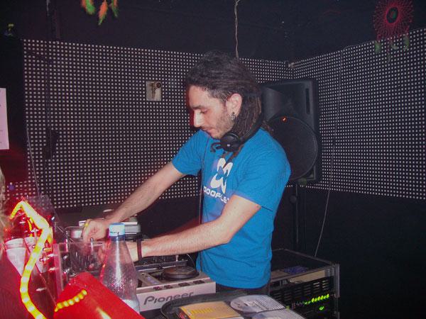  Bildname: IMG_2267.jpg 
 Breite: 600 Pixel 
 H�he: 450 Pixel 
 Gr�sse: 79 kB 