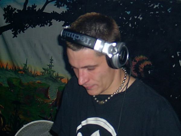  Bildname: IM000180.jpg 
 Breite: 400 Pixel 
 H�he: 300 Pixel 
 Gr�sse: 51 kB 