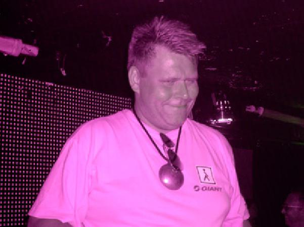  Bildname: IM000264.jpg 
 Breite: 399 Pixel 
 H�he: 299 Pixel 
 Gr�sse: 46 kB 