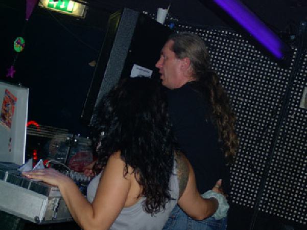  Bildname: IM000277.jpg 
 Breite: 399 Pixel 
 H�he: 299 Pixel 
 Gr�sse: 49 kB 