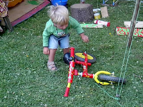  Bildname: IM000479.JPG 
 Breite: 640 Pixel 
 H�he: 480 Pixel 
 Gr�sse: 67 kB 