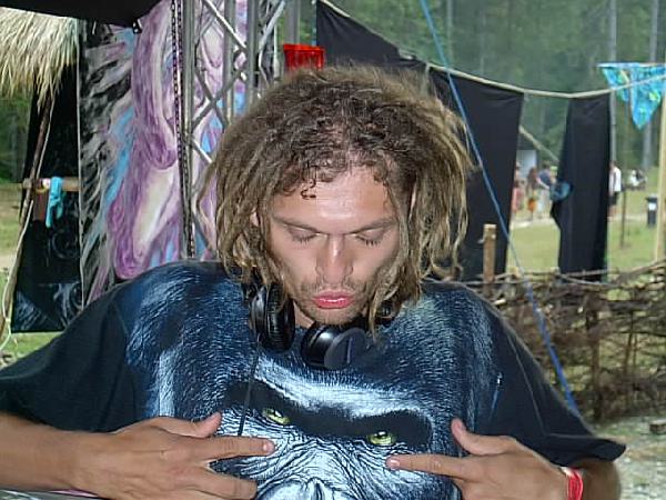  Bildname: IM000669.JPG 
 Breite: 640 Pixel 
 H�he: 480 Pixel 
 Gr�sse: 64 kB 