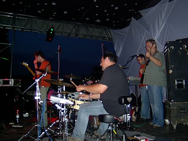  Bildname: IM000811.JPG 
 Breite: 640 Pixel 
 H�he: 480 Pixel 
 Gr�sse: 61 kB 