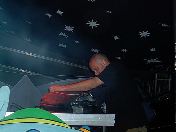  Bildname: IM000987.JPG 
 Breite: 640 Pixel 
 H�he: 480 Pixel 
 Gr�sse: 54 kB 