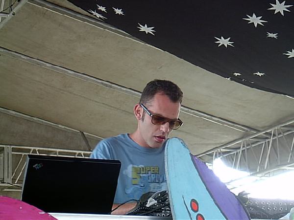  Bildname: IM001002.JPG 
 Breite: 640 Pixel 
 H�he: 480 Pixel 
 Gr�sse: 63 kB 