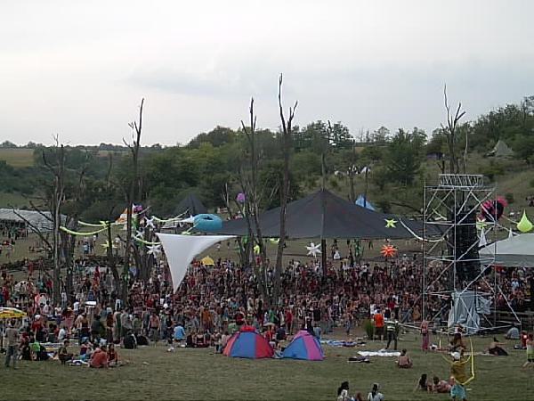  Bildname: IM001028.JPG 
 Breite: 640 Pixel 
 H�he: 480 Pixel 
 Gr�sse: 62 kB 